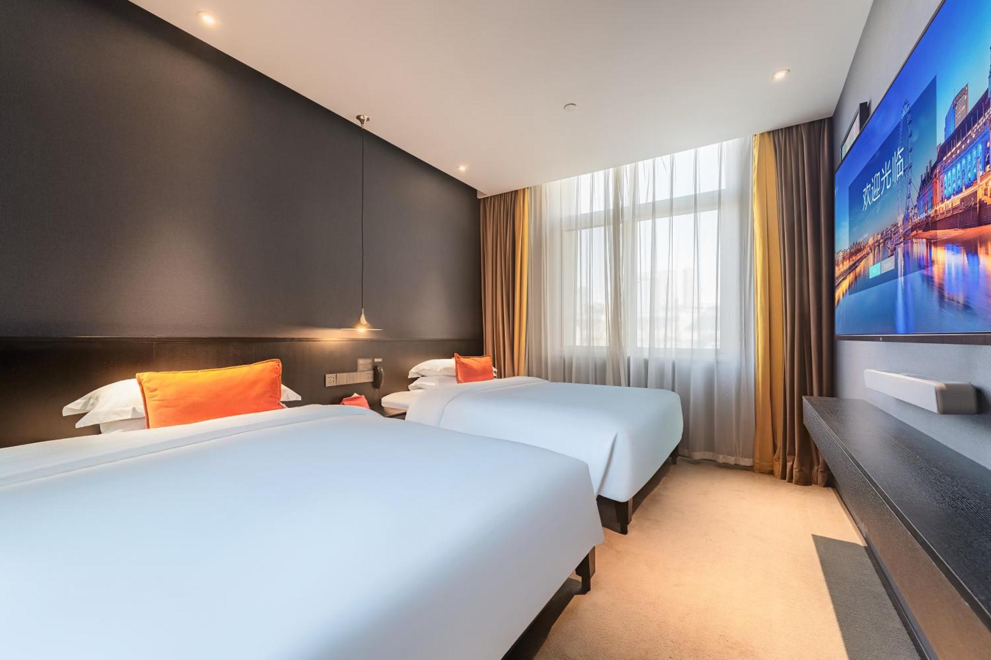 Hesu Designer Hotel & Suites -Near Xi'An Drum Tower And Yongning Gate -Free Laundry Luggage Storage -Kitty Cafe With Freshly Ground Coffee -24H Front Desk -English Service 外观 照片